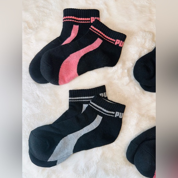 Woman’s Puma Sock Set - Picture 3 of 5